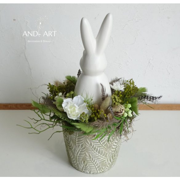 Moderne Osterdekoration mit großem weißen Hasen – Frühlingshafte Tischdeko