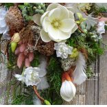 Magnolien-Frühlingskranz – Osterliche Türdekoration